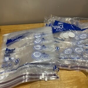 Ziploc Space Bag Vacuum Seal 10 Bags 6 Travel Suitcase Bags 4 Dual-Use Mediums